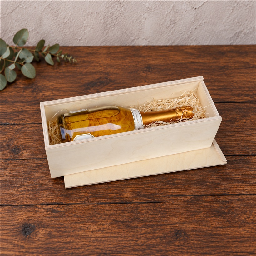 Holzkiste 35 x 10,5 x 10,5 cm mit Sektflasche auf Holzwolle